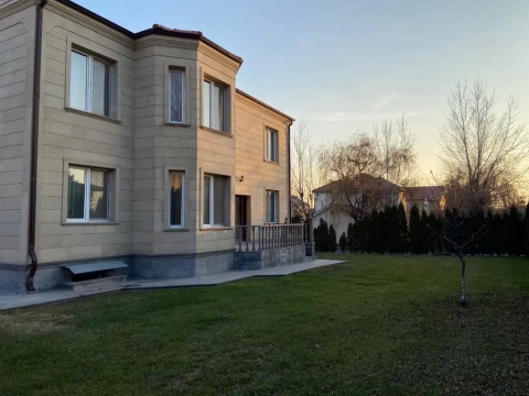 Standard - House - Yerevan/Achapnyak/Vahakni community